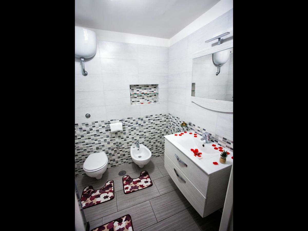 Apartamento House Antonella Nápoles Exterior foto